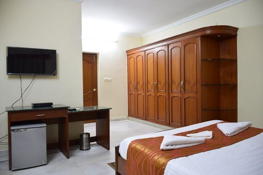 Alpine Glow Residency Crest Hotel Hyderabad Exterior photo