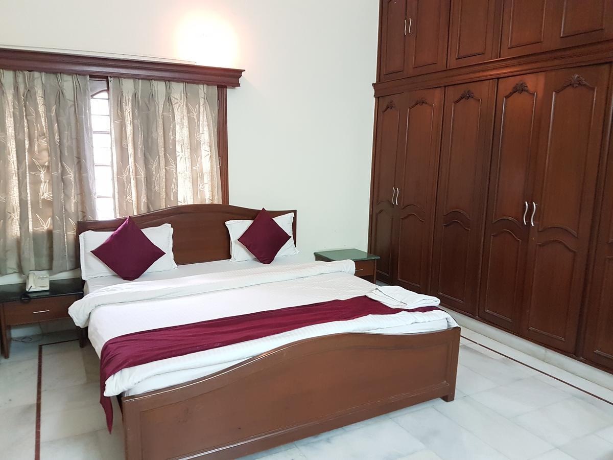 Alpine Glow Residency Crest Hotel Hyderabad Exterior photo
